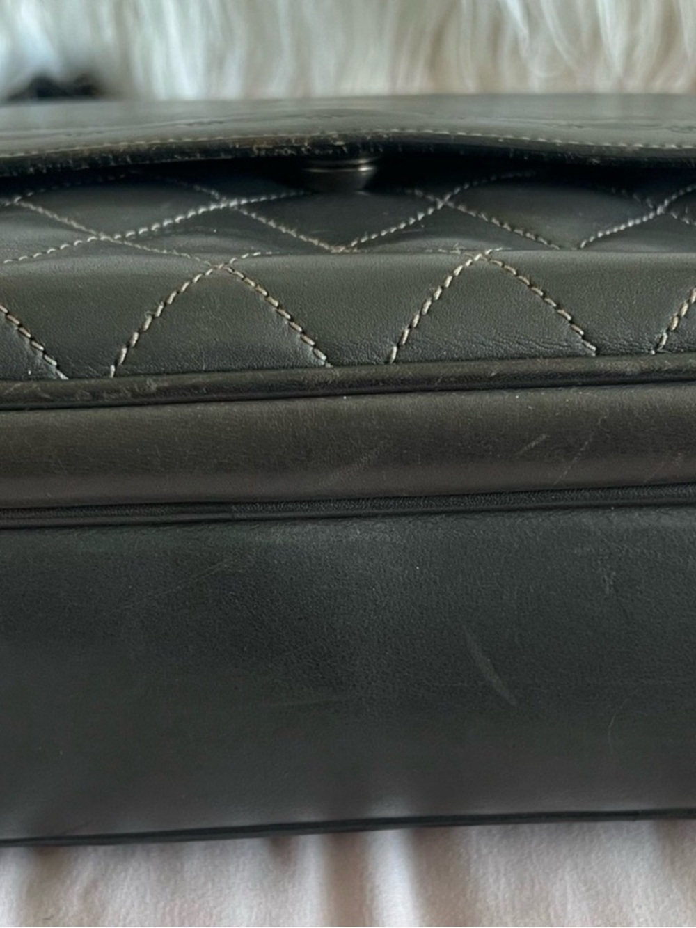 Gucci Quilted Crossbody/Shoulder Bag - Picture 6 of 15